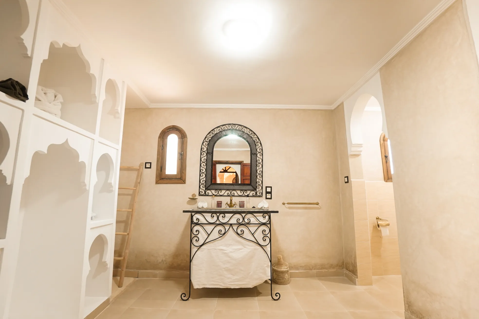 Chaima photo 4